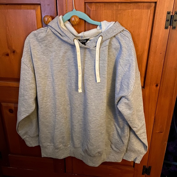 Sweatshirt - Picture 1 of 1